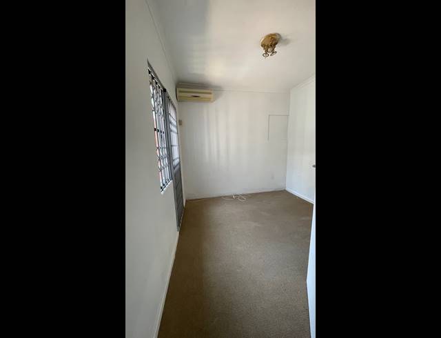 3 BEDROOM TOWNHOUSE FOR SALE IN ESSENWOOD